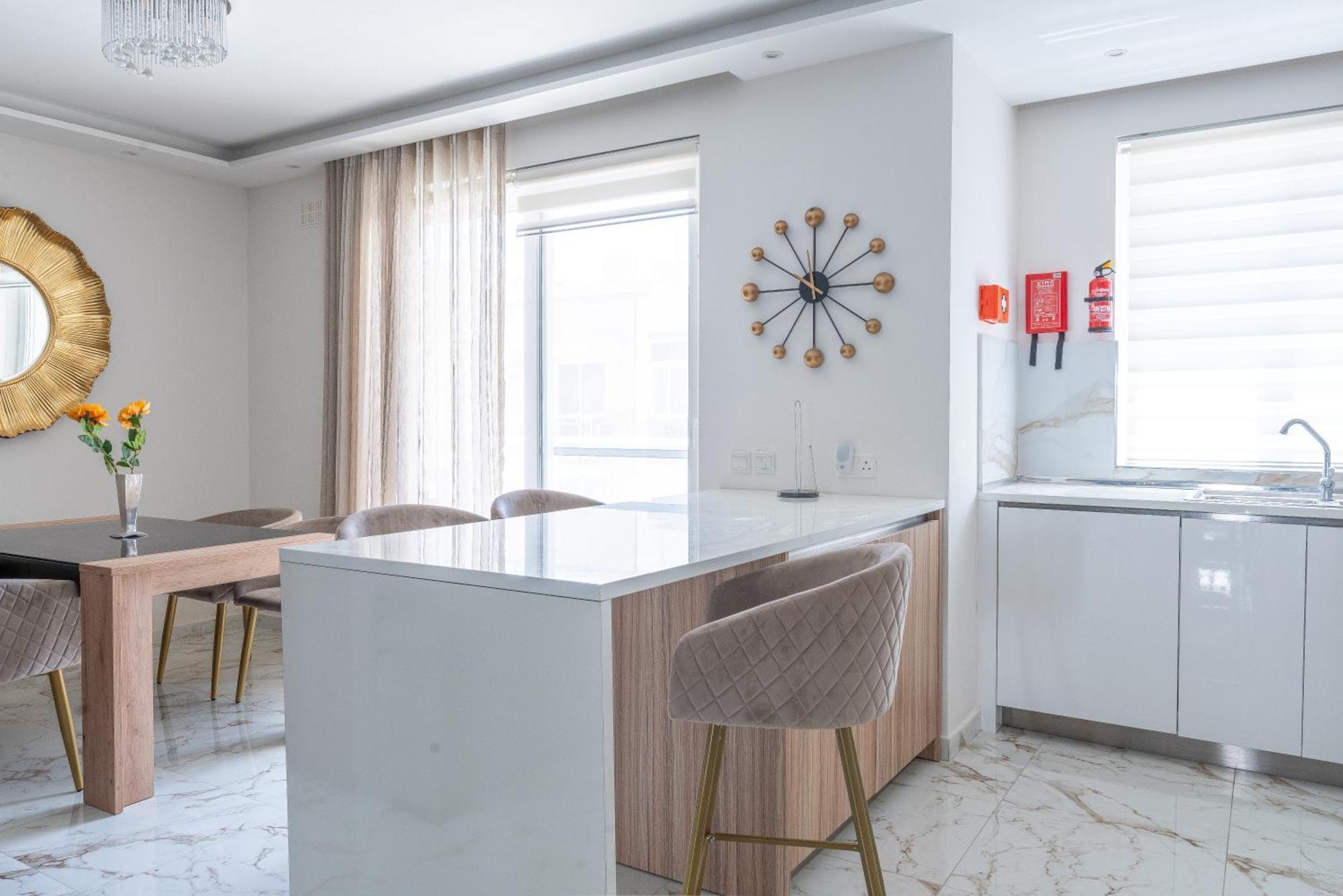 Modern & Luxurious Apartment - Prime Location St. Paul's Bay Bagian luar foto