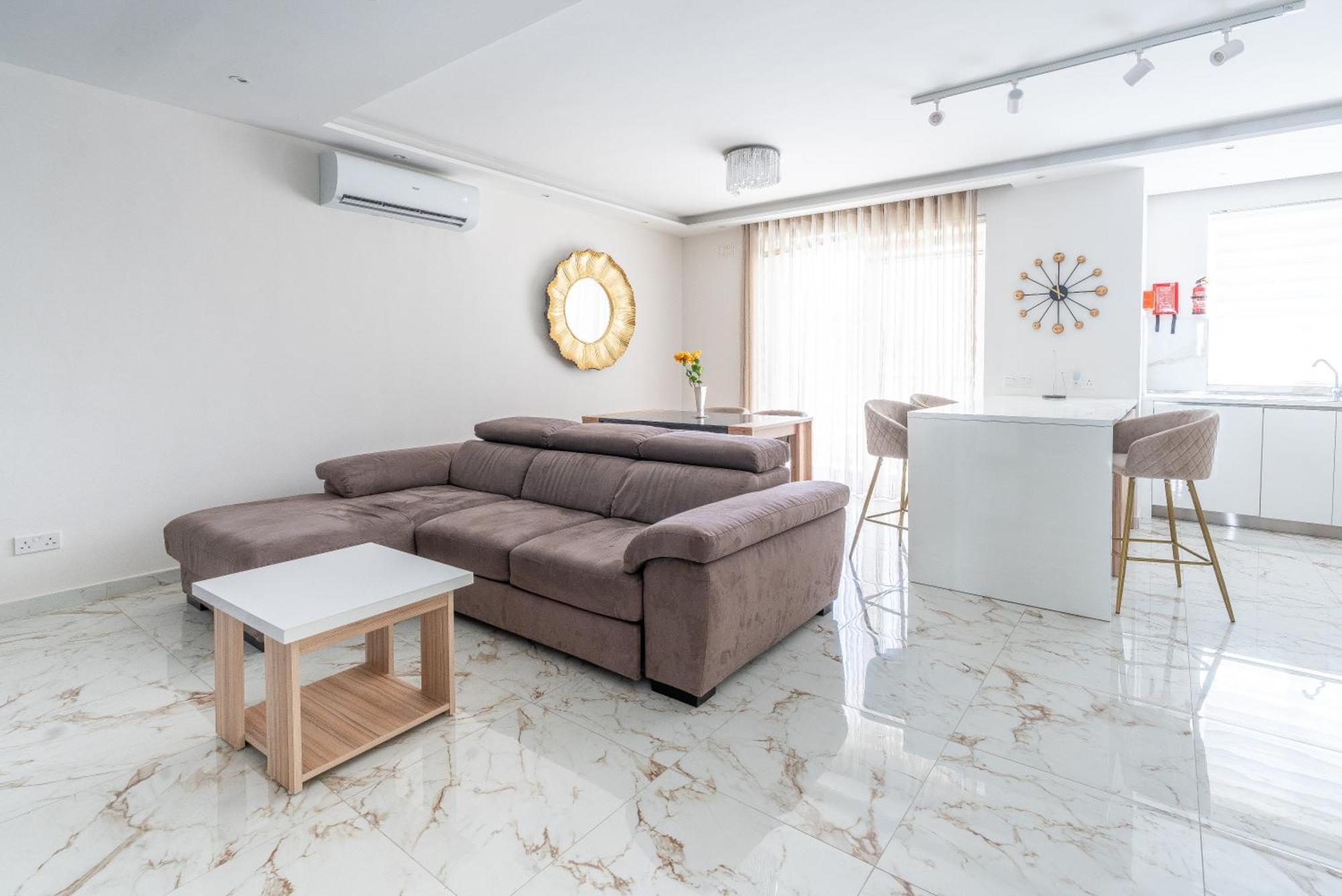 Modern & Luxurious Apartment - Prime Location St. Paul's Bay Bagian luar foto